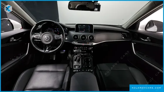 KIA STINGER 2.0 TURBO 2WD