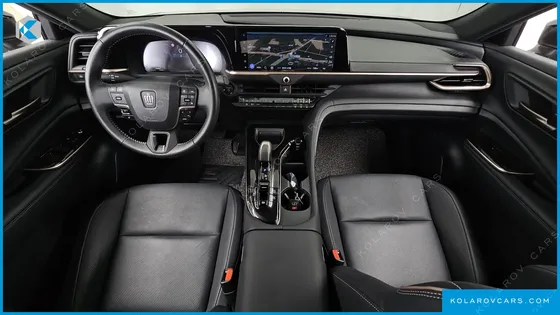 TOYOTA CROWN 2.5 4WD HYBRID