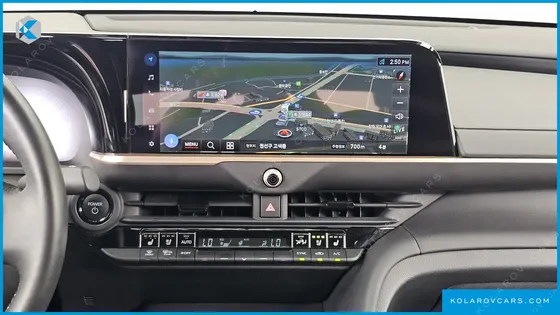 TOYOTA CROWN 2.5 4WD HYBRID