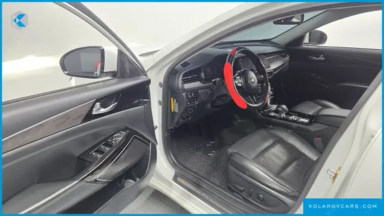 KIA K7 3.0 LPI TRENDY(RENTED CAR)