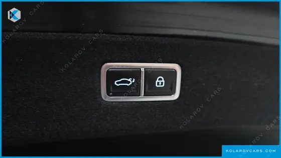 GENESIS G90 GASOLINE 3.5 TURBO E-S/C AWD LWB