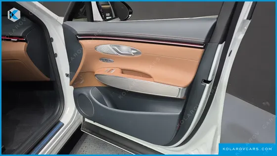 GENESIS GV70 2.5T GASOLINE AWD