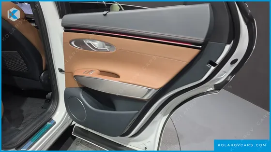 GENESIS GV70 2.5T GASOLINE AWD