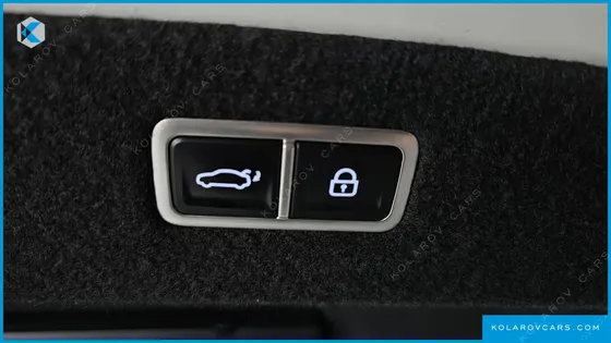 GENESIS G90 GASOLINE 3.5 TURBO E-S/C AWD LWB