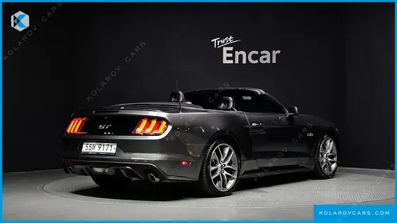 FORD MUSTANG GT CONVERTIBLE