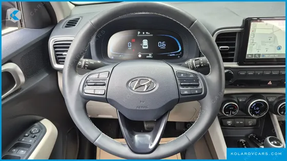 HYUNDAI VENUE 1,6 PREMIUM