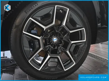 BMW XM 4.4