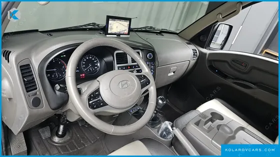 HYUNDAI PORTER II STANDARD CABIN LPG