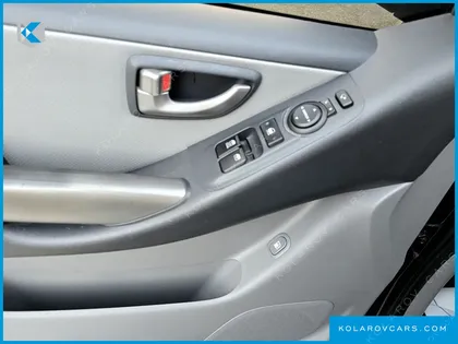 HYUNDAI GRAND STAREX NONE