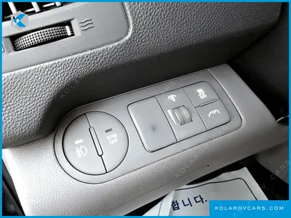 HYUNDAI GRAND STAREX NONE
