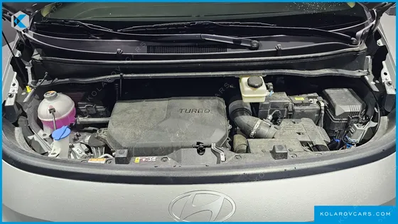 HYUNDAI STARIA 4WD TOURER 11-SEATER