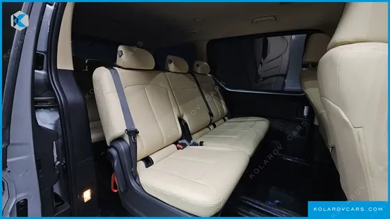 HYUNDAI STARIA 4WD TOURER 11-SEATER