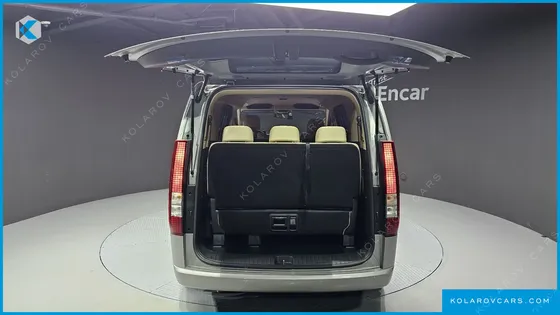 HYUNDAI STARIA 4WD TOURER 11-SEATER
