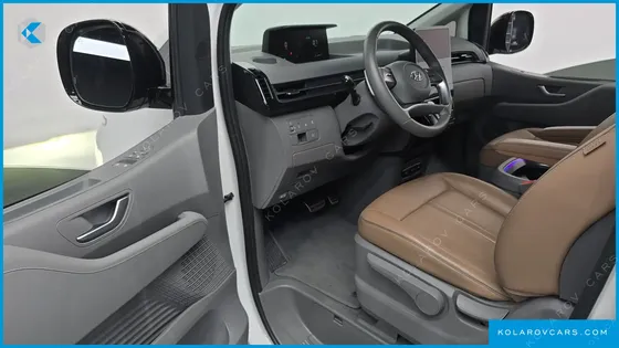 HYUNDAI STARIA 2WD CAMPING CAR