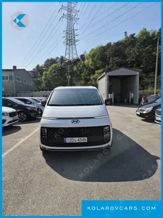 HYUNDAI STARIA HEV 1.6 LOUNGE 9-SEATER