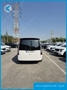 HYUNDAI STARIA HEV 1.6 LOUNGE 9-SEATER