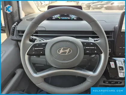 HYUNDAI STARIA HEV 1.6 LOUNGE 9-SEATER
