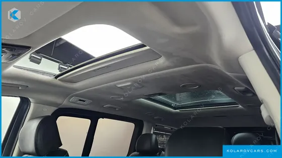 HYUNDAI STARIA 4WD LOUNGE 9-SEATER