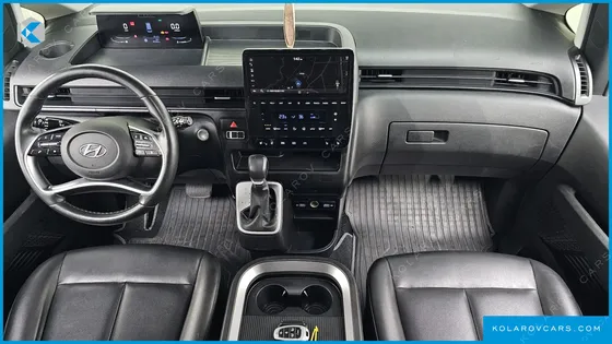 HYUNDAI STARIA CARGO 5-SEATER