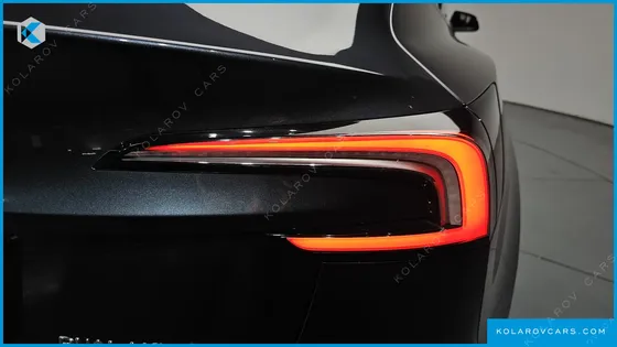 TESLA MODEL 3 RWD