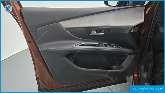 PEUGEOT 5008 1.5 BLUEHDI GT