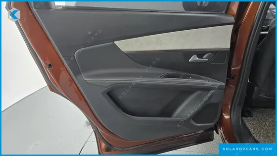 PEUGEOT 5008 1.5 BLUEHDI GT