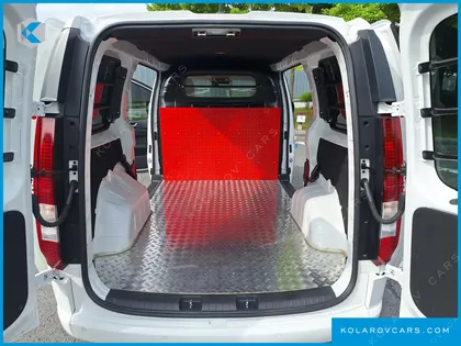 HYUNDAI STARIA HEV 1.6 CARGO 3-SEATER