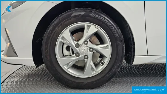 HYUNDAI ELANTRA (AVANTE) 1.6