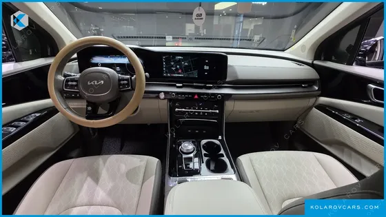 KIA CARNIVAL 9-SEATER NOBLESSE