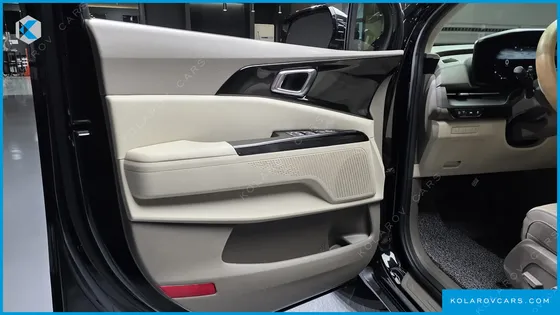 KIA CARNIVAL 9-SEATER NOBLESSE