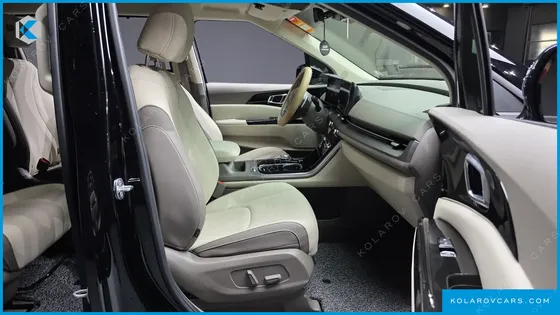 KIA CARNIVAL 9-SEATER NOBLESSE