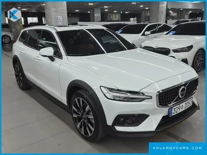 VOLVO V60 B5 ULTIMATE AWD