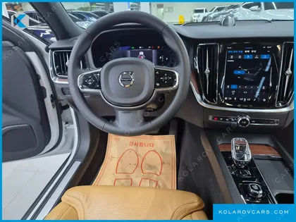 VOLVO V60 B5 ULTIMATE AWD