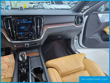 VOLVO V60 B5 ULTIMATE AWD