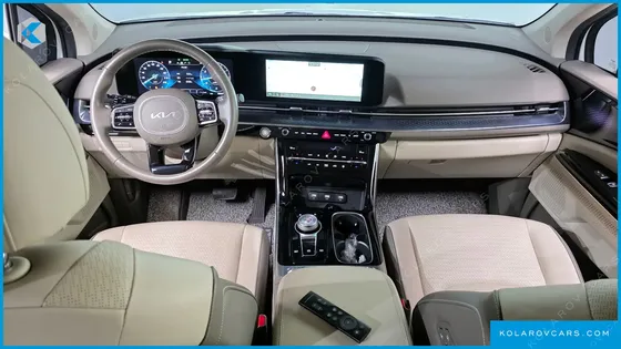 KIA CARNIVAL GASOLINE 7-SEATER HI-LIMOUSINE