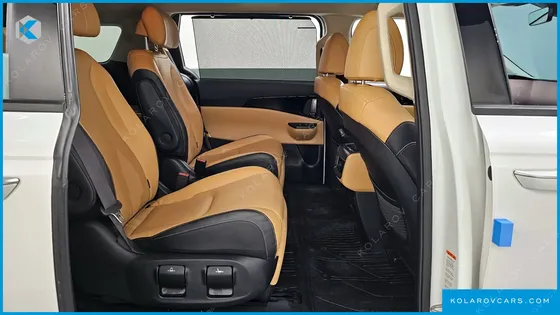 KIA CARNIVAL 7-SEATER NOBLESSE