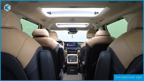 KIA CARNIVAL GASOLINE 9-SEATER SIGNATURE