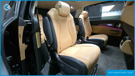 KIA CARNIVAL 9-SEATER SIGNATURE