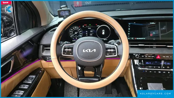 KIA CARNIVAL 9-SEATER SIGNATURE