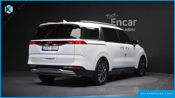KIA CARNIVAL 9-SEATER NOBLESSE