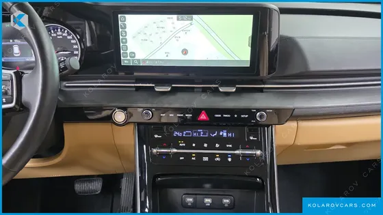 KIA CARNIVAL 9-SEATER NOBLESSE