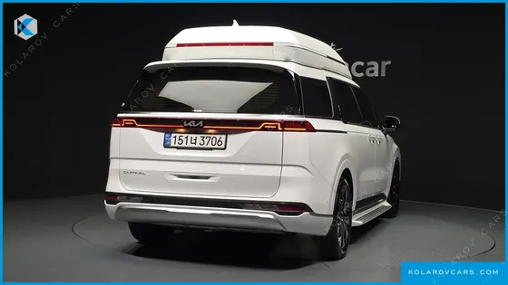 KIA CARNIVAL GASOLINE 9-SEATER HI-LIMOUSINE