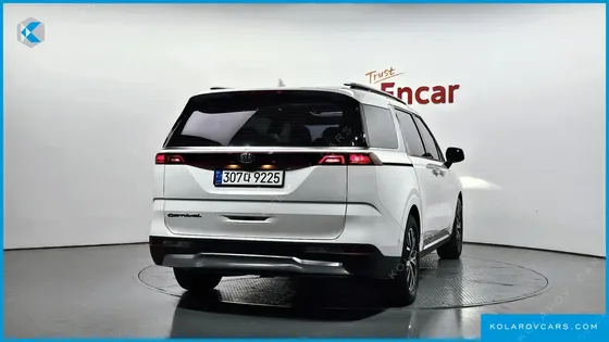 KIA CARNIVAL 9-SEATER SIGNATURE