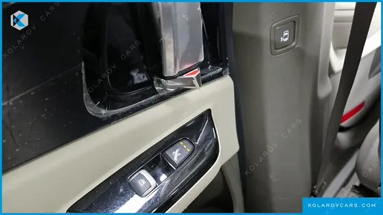 KIA CARNIVAL 9-SEATER SIGNATURE