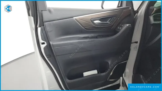 TOYOTA ALPHARD 2.5 HEV EXECUTIVE AWD