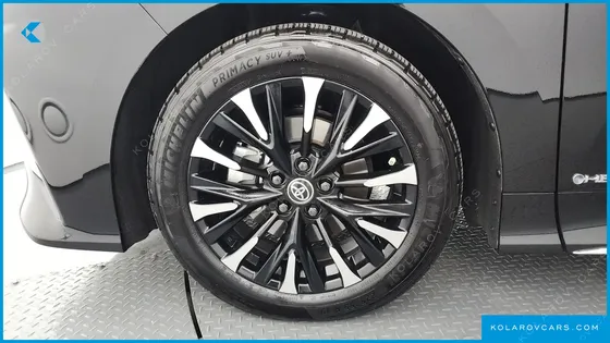 TOYOTA ALPHARD 2.5 HEV EXECUTIVE AWD