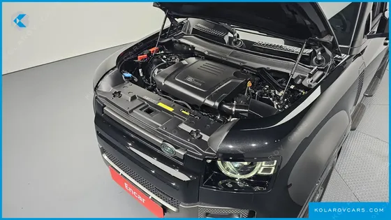 LAND ROVER DEFENDER 110 P300 X-DYNAMIC SE