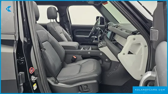 LAND ROVER DEFENDER 110 P300 X-DYNAMIC SE