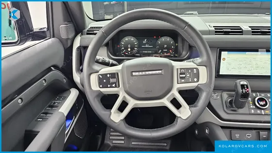 LAND ROVER DEFENDER 110 P300 X-DYNAMIC SE