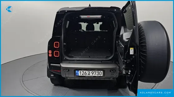 LAND ROVER DEFENDER 110 P300 X-DYNAMIC SE